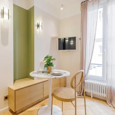 Modern -2p- Near Montmartre Apartment