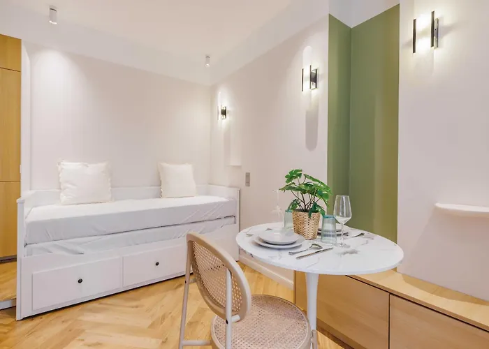 Modern -2p- Near Montmartre Apartment